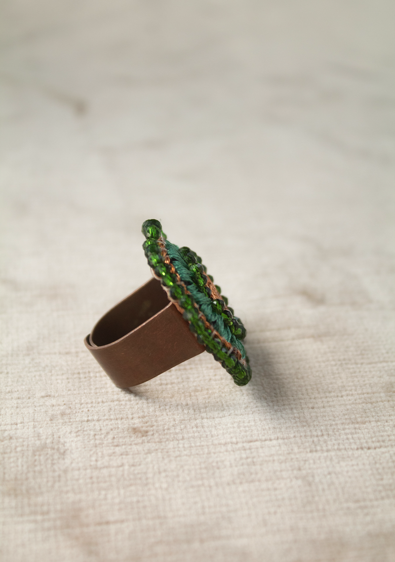 Anillo de Cobre ajustable con Verde Lula Mena