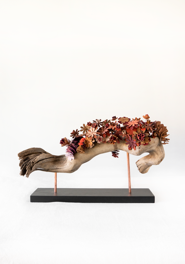 Pieza "Renacer" Lula Mena