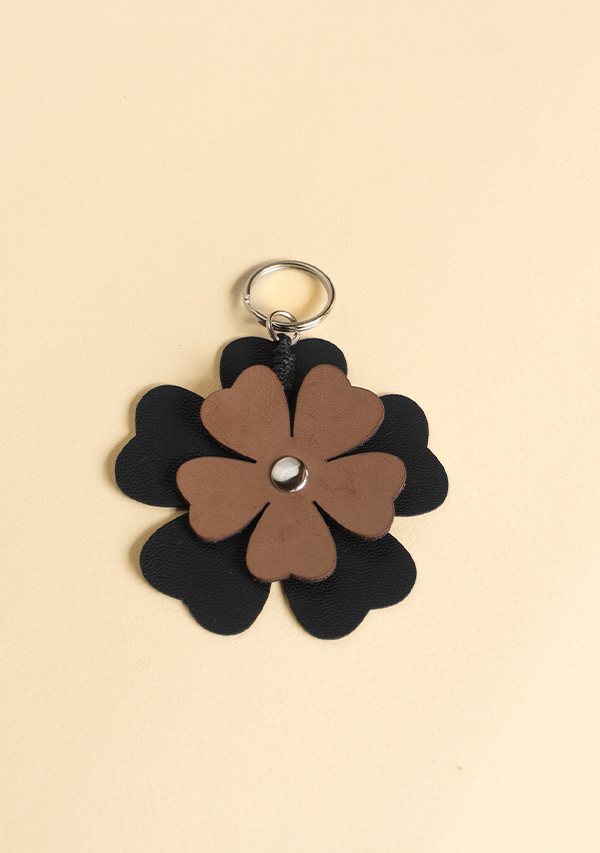 Llavero Flora - Negro y Marrón (Copy) Lula Mena
