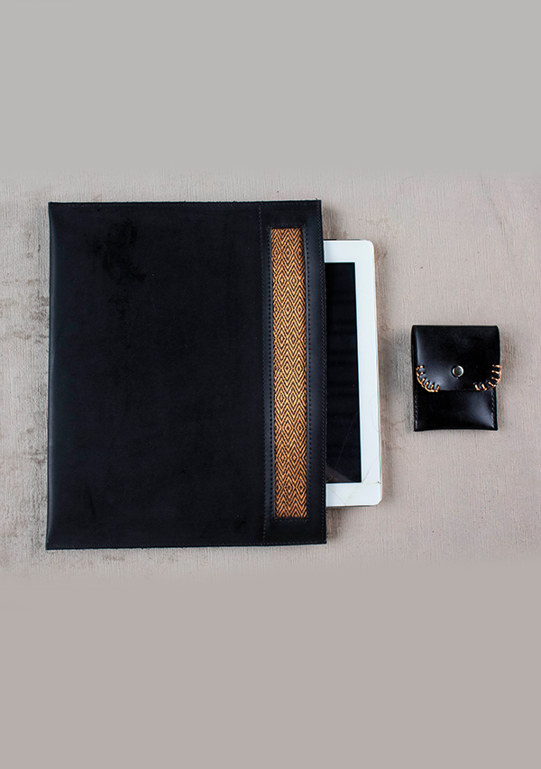 Black Leather Tech Kit II Lula Mena
