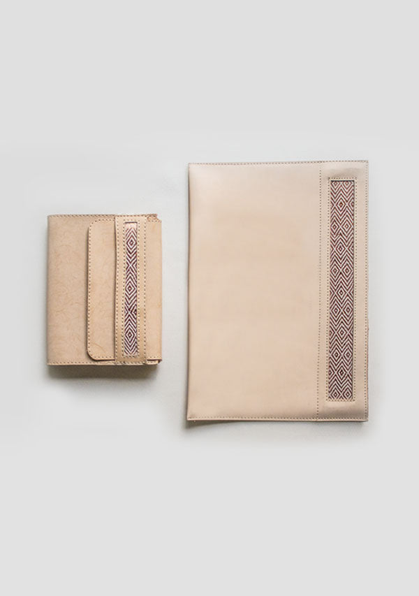 Tablet Sleeve & Passport Leather Holder Lula Mena